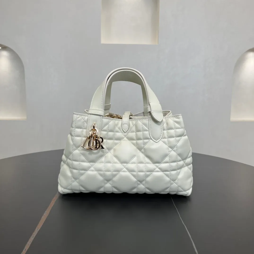 23CM Toujours white handbag casual bag 285702