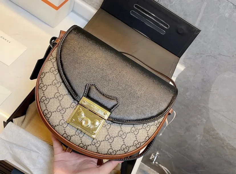 Gucci crossbody handbag